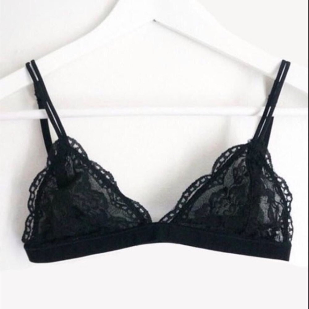 Anemone Lace Floral Triangle Bralette Women Color Black Size M/L